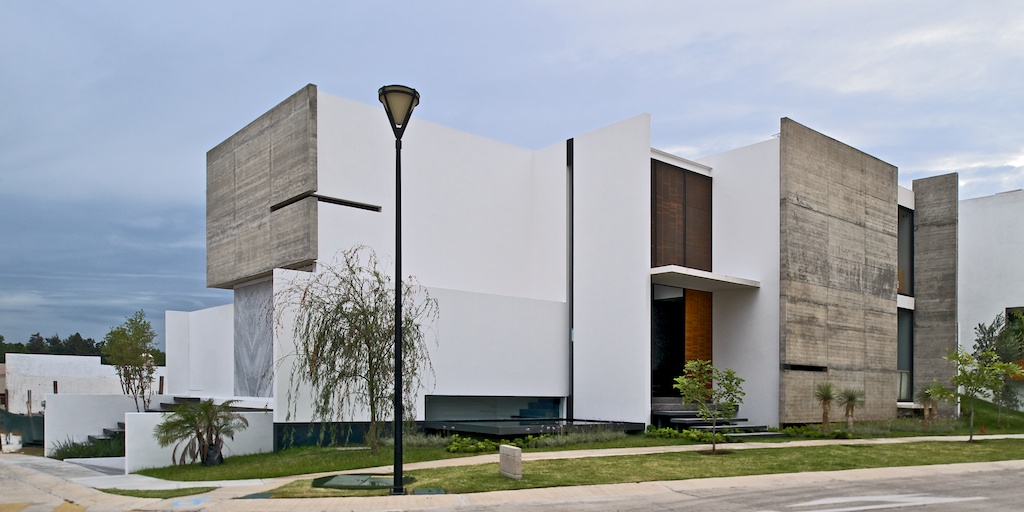 Casa X’s innovative design enhances neighborhood aesthetics. Casa X