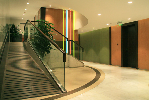 Strategic location near cultural attractions. Strategic location near cultural attractions.