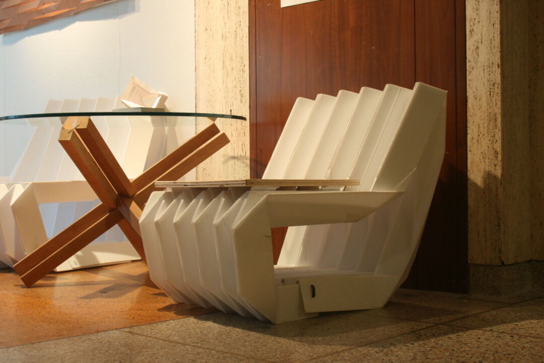Explore the intersection of art, mathematics, and design. Explore the intersection of art, mathematics, and design.