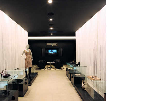 Cutting-edge technology integrated into an immersive retail space. Cutting-edge technology integrated into an immersive retail space.