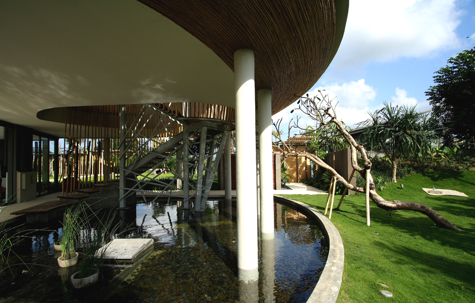 Inviting swimming pool creates a rejuvenating oasis. Inviting swimming pool creates a rejuvenating oasis.