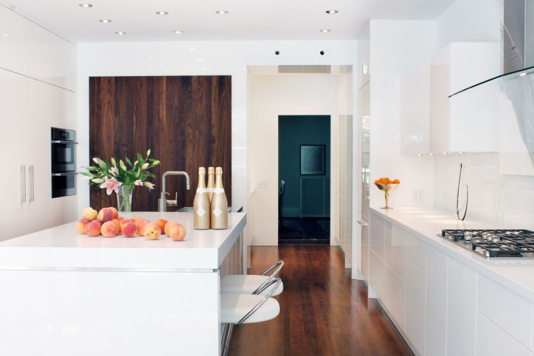 Minimalistic kitchen with natural light and clean lines.