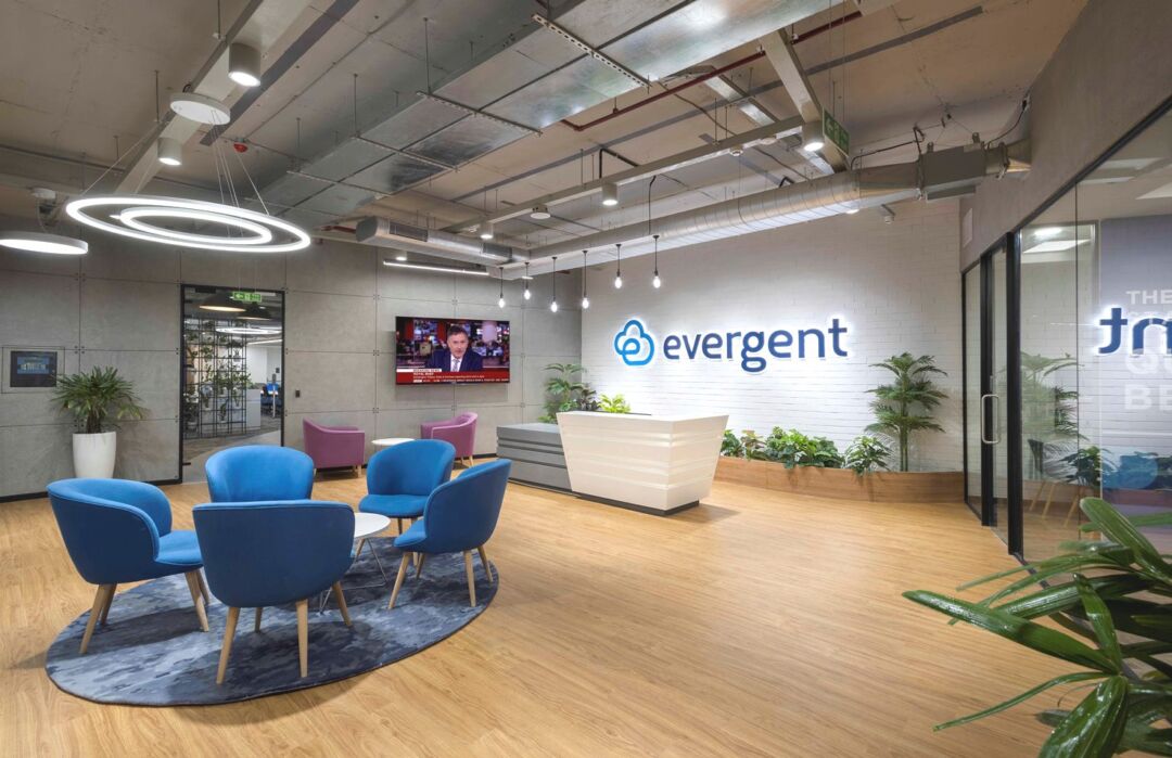 Collaborative environment featuring ergonomic workstations. Collaborative environment featuring ergonomic workstations.