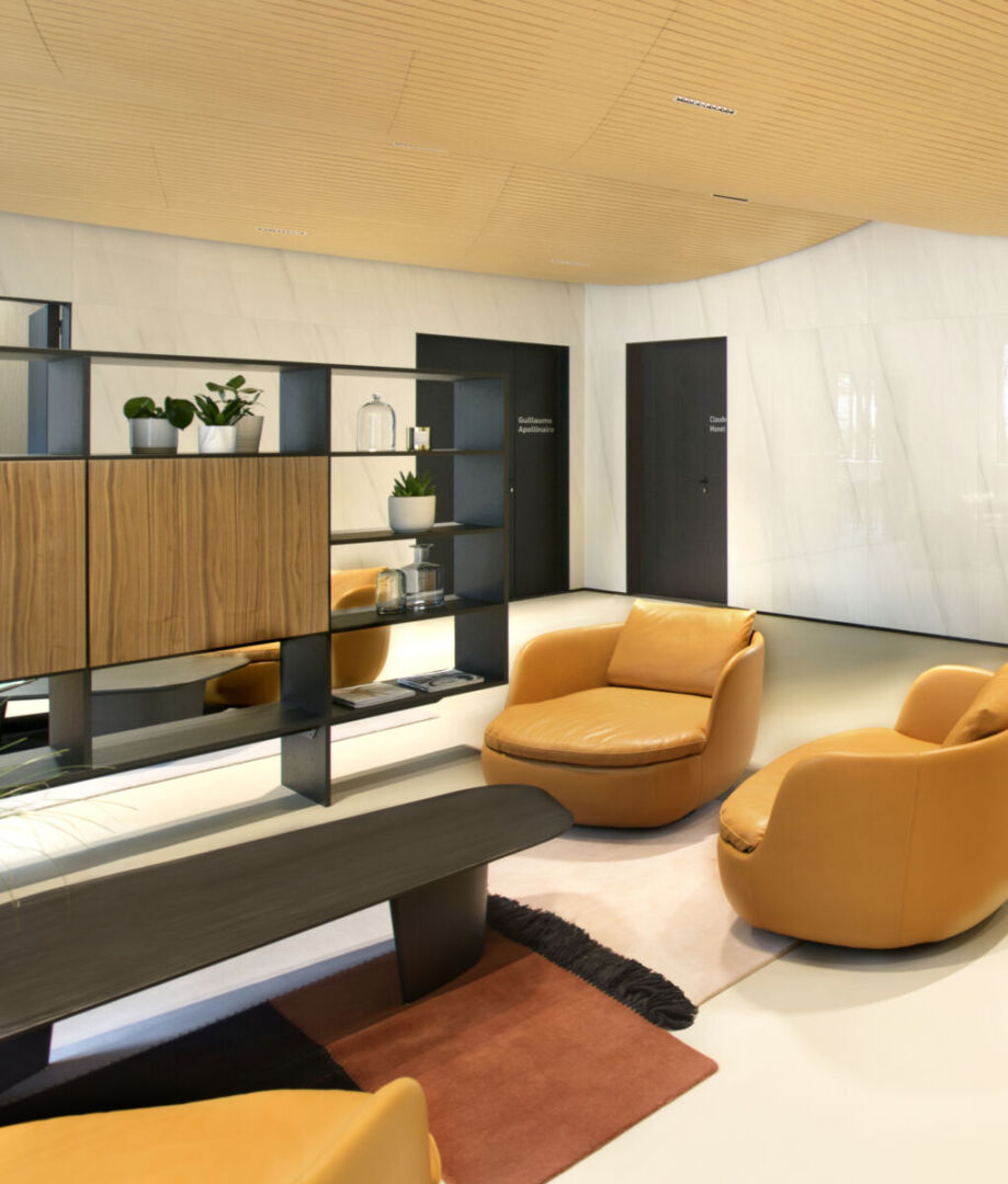 Open workspace filled with natural light and modern decor. Open workspace filled with natural light and modern decor.