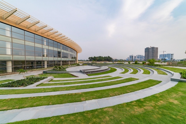 Amity University Kolkata’s atrium inspired by harshringar leaf design. Amity University Kolkata