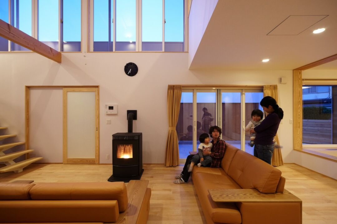 Okayama Passive Design House surrounded by lush greenery. Okayama Passive Design House surrounded by lush greenery.