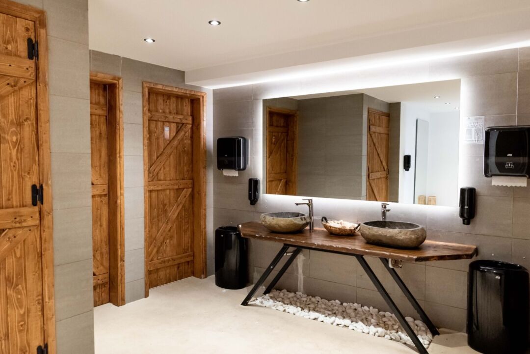 Innovative design blending nature with modern architecture. Innovative design blending nature with modern architecture.