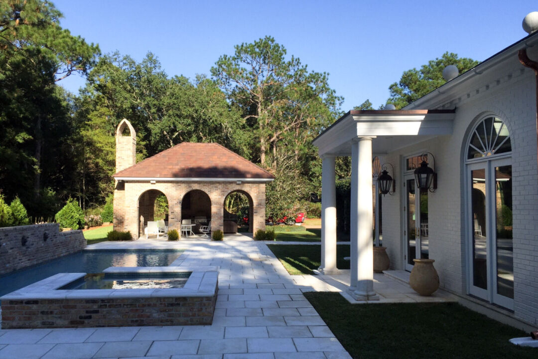 William Caswell Architect transforms a classic residence. William Caswell Architect transforms a classic residence.
