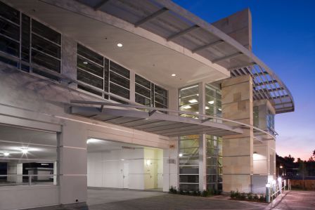 Modern architecture at 870 East Charleston, Las Vegas. Modern architecture at 870 East Charleston, Las Vegas.