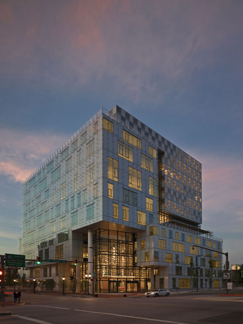 Innovative design enhances the law community’s collaboration. Innovative design enhances the law community