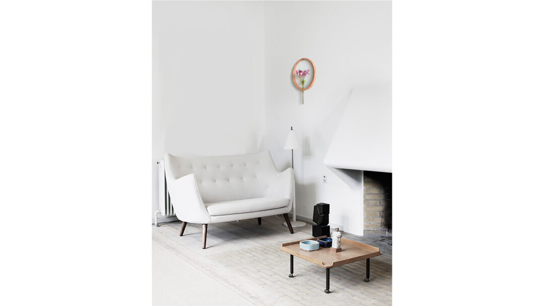 Mary’s Vase: a tribute to the beauty of simplicity. Mary
