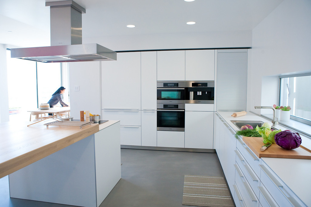 Refined luxury and tranquility in San Clemente’s architecture. Refined luxury and tranquility in San Clemente
